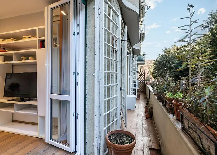 Rome As You Feel - Bazzoni Vatican Apartment